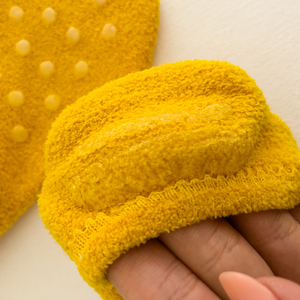 Chaussettes de nuit douces et chaudes en microfibre hautement élastique, respirantes, couleur bonbon classique, chaussettes pantoufles moelleuses pour femmes - Product Image 2