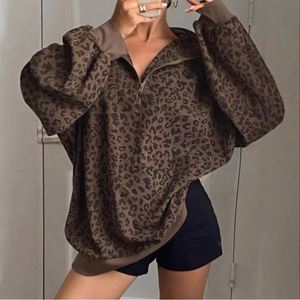 Pull oversize pour femme à imprimé léopard, col en V, manches chauve-souris, tricoté, respirant, coupe régulière, pour l'automne - Product Image 1