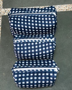 Foldable Cosmetic Bag Blue White Checkered Pattern Textile Zipper Closure Medium Size Simple Style Portable Toiletry Bag - Product Image 3