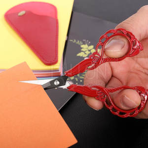 Herramienta de corte de precisión para costura, bordado y manualidades, hecha en Pakistán, tijeras de bordado. - Product Image 6