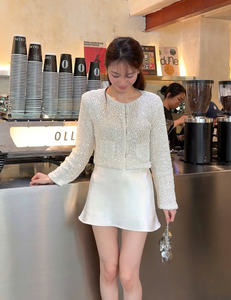 Elegante Conjunto de Chaqueta y Minifalda de Tweed Blanco Sólido para Fiesta y Cita Nocturna, 100% Poliéster Transpirable - Product Image 5