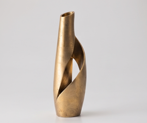 Vase en métal doré spirale creuse haut de gamme, surface sculptée élégante, support à fleurs pour centres de table de mariage, approvisionnement - Product Image 4