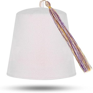 Chapeau fez maçonnique uni - Laine blanche avec diverses couleurs de pompons, type de tissu : 100% laine, instructions d'entretien : Lavage à la main uniquement - Product Image 1