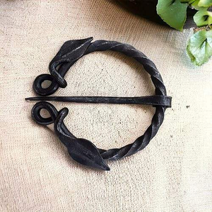 Socle rond en fer forgé à la main pour casseroles, poêles et théières, support décoratif pour cuisine et table à manger - Product Image 5