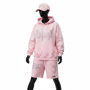 ชุดเซ็ตฮู้ดดี้และกางเกงขาสั้นผ้าฟลีซผสมคอตตอนโพลีเอสเตอร์คุณภาพสูง 320 GSM สำหรับผู้ชาย สัมผัสนุ่ม สีชมพู พร้อมโลโก้ประดับคริสตัล - Product Image 6