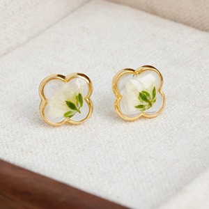 Resin <b>Earrings</b> Glossy Botanical Resin Flower <b>Earrings</b> Elegant Resin <b>Earrings</b> - Product Image 3