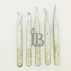Juego de Pinzas para Extensión de Pestañas con Acabado Brillante en Color Blanco, Pinzas para Pestañas de Alta Calidad Antideslizantes y Sostenibles a Bajo Precio - Product Image 5