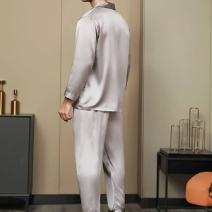Ensemble de pyjama à manches longues de haute qualité pour hommes, design unique, tenue de nuit ample pour hommes, en vente en ligne - Product Image 2