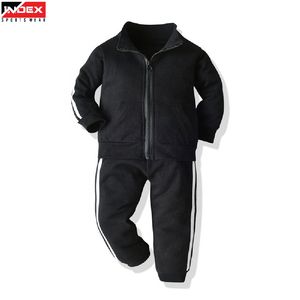 Conjunto Deportivo para Niños 2026, Diseño Moderno, Cómodo, Ideal para Entrenamiento y Actividades Escolares - Product Image 1