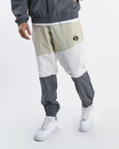 Ensemble de survêtement 2 pièces OEM personnalisé pour homme, coupe ample, décontracté, avec veste zippée et short, en coton biologique de haute qualité, coupe-vent d'hiver - Product Image 2