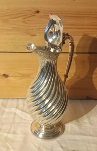 Premium Lavish Silver Pitcher With <b>Secure</b> Clip Lid Stylish Jug Ideal For Beverages Special Occasions Serving And Gifting - Product Image 5