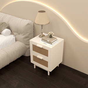 Comodino in Legno con 2 Cassetti Decorati in Finto Rattan, Tavolino Laterale con Spazio di Archiviazione per il Letto - Product Image 3