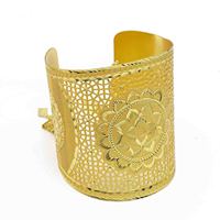 Bracelet manchette en laiton plaqué or 14K 18K 24K avec fermoir chaîne à motif floral filigrané, bijoux de mode, vente en gros