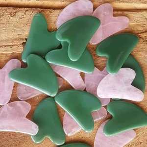 Herramienta de Masaje Facial Guasha de Cuarzo Rosa Natural Hecha a Mano por KAMALAGATE.COM - Product Image 1