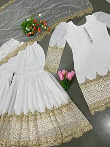 Conjunto Moderno de Sharara con Bordado Georgette, Lentejuelas y Botones Potli, con Dupatta 83318 - Product Image 4