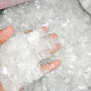 Flocons de PET recyclé avancés, faible teneur en PVC, faible humidité, bleu clair, pour la production de fibres, l'emballage et le moulage par injection - Product Image 3