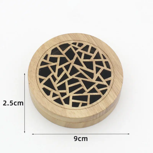 Brûleur à Bakhoor en bois ArtisanNoor – Porte-encens artisanal en bois naturel avec motif élégant d'inspiration arabe pour un décor contemporain - Product Image 5