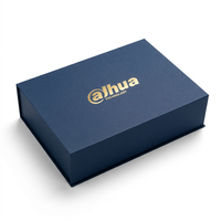 Boîte cadeau rigide de luxe en papier spécial bleu marine avec logo personnalisé, fermeture magnétique et insert en mousse EVA