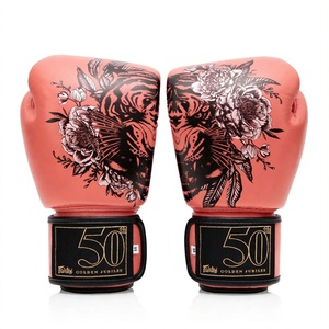 Gants de boxe en cuir Fairtex rouges personnalisés en gros, à doigts entiers, avec fermetures auto-agrippantes réglables pour le kick-boxing et les arts martiaux - Product Image 3