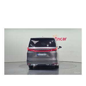 Lexus LM 500h Royale 2024 de 8 Plazas con 9,295 km, Caja de Cambios Automática, Asientos de Cuero, Cámara Trasera, Volante a la Izquierda - Product Image 4