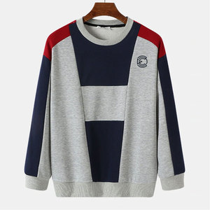 Sweat-shirt moderne pour homme en tissu doux et coupe élégante, idéal pour un confort quotidien et des tenues décontractées, adapté à toutes les saisons. - Product Image 1