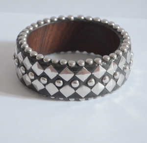 OEM personnalisé plaqué or moderne poli mosaïque laiton traditionnel motif antique à la mode Saint Valentin Bracelet - Product Image 1