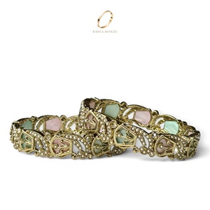 Ensemble de bracelets tendance en acier inoxydable plaqué or avec cristaux, strass et perles pour femmes, bijoux de mode haut de gamme pour mariage indien, vente en gros - Product Image 1