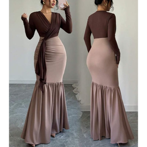 Vestido Maxi Sirena de Dos Tonos con Cuello Cruzado y Dobladillo con Volantes - Product Image 2