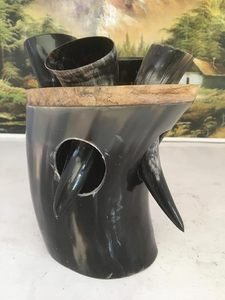 Soporte para Cuerno Vikingo Tallado a Mano, de Material Orgánico Pulido, con Forma Natural, Duradero, Religioso, con Motivos de Amor y Animales - Product Image 4