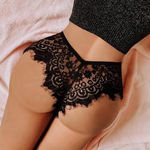 String sexy style européen-américain en maille unie fine, antibactérien, avec bordure en dentelle à la taille, multicolore, taille mi-haute, avec armatures - Product Image 1