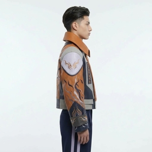 Blouson de motard asymétrique en cuir marron clair à col large, motif flamme brodé, color block, vêtement d'extérieur moto pour homme - Product Image 3