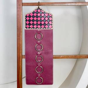 Support mural en cuir véritable à carreaux, style western, pour foulards et chiffons, avec anneaux en laiton, collection Super Septembre 2026 - Product Image 2