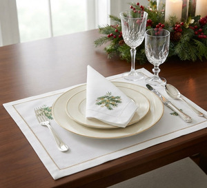 Ensemble de napperons et serviettes de table en coton blanc brodé, motif sapin de Noël, lavable, pour la maison et les fêtes, vente en gros sur mesure - Product Image 1