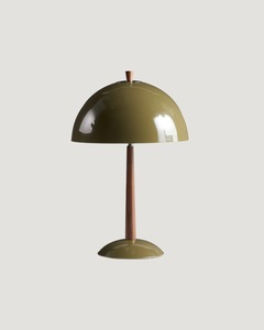 Lampe de table moderne en métal faite à la main KS International, abat-jour en forme de dôme, ampoule halogène écologique, alimentation CA - Décoration intérieure pour - Product Image 2