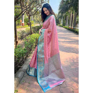 Sari en soie Kanchipuram rose pâle Elite Weaves, tissé à la main avec des broderies Zari traditionnelles, pour femmes, vêtements de fête pour tenues indiennes et pakistanaises - Product Image 3