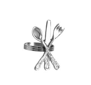 Ensemble de serviettes de table en laiton au design classique |   Porte-serviettes écologiques et durables pour cuillères et fourchettes |   Décoration de table à manger unique - Product Image 1