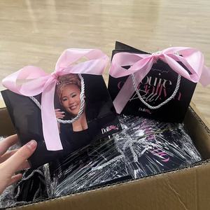 Cosmetics Clothes Packaging Paper Bag Personalized Green Luxury Custom Paper Shopping Bags - Product Image 1