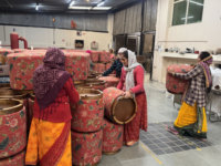 Sofá Chesterfield Tradicional Hecho a Mano, Cuadrado, de Madera, Tapizado, Relleno de Espuma, Respaldo Firme, de Dos Plazas, Ecológico, para Sala de Estar