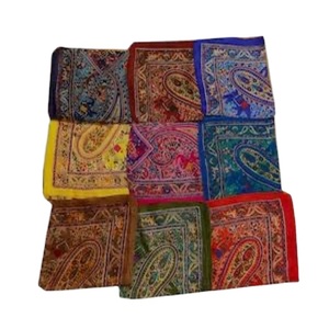 Pañuelo de impresión digital personalizado de alta calidad, la última bufanda cuadrada del fabricante para damas para Hijab, venta al por mayor - Product Image 1
