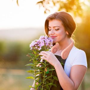 พัดลมคล้องคอแบบแฮนด์ฟรี Easy Breezy สำหรับจานและชาม ประเภทสินค้า - Product Image 2