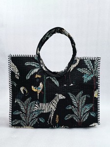 Sac fourre-tout matelassé fait main pour femme, sac à bandoulière pour le shopping - Product Image 3