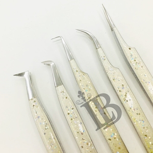 Juego de Pinzas para Extensión de Pestañas con Acabado Brillante en Color Blanco, Pinzas para Pestañas de Alta Calidad Antideslizantes y Sostenibles a Bajo Precio - Product Image 4