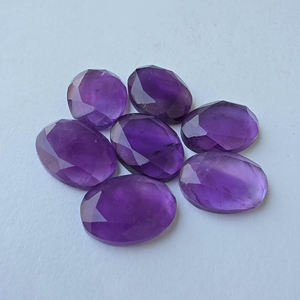 Gema de Amatista Natural con Corte Facetado y Base Plana Calibrada |   Piedra Suelta de Forma Ovalada para la Elaboración de Joyas - Product Image 3