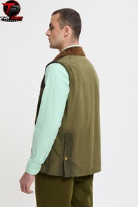 Gilet utilitaire pour homme en toile cirée olive, col en velours côtelé, fermeture à boutons-pression, poches à soufflets et à rabat, pour la chasse et les activités de plein air - Product Image 3