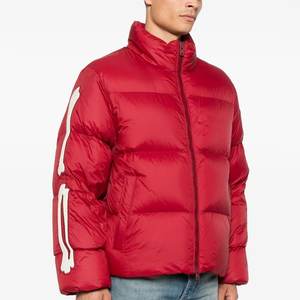 Chaquetas Acolchadas Impermeables Formales de Alta Calidad para Hombre, Color Rojo Brillante, Diseño Personalizado, Cierre de Cremallera, Ropa de Abrigo Moderna - Product Image 3