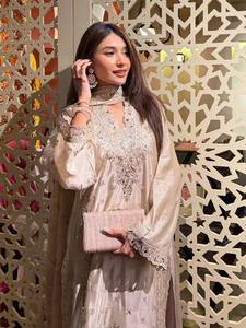 Conjunto de Top Largo y Pantalones Palazzo con Bordado de Cuentas y Encaje, Estilo Indio-Pakistaní, para Bodas y Fiestas - Product Image 4