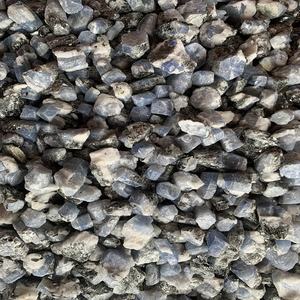 Saphir bleu brut naturel de l'Himalaya - Décoration de mariage et cadeau respectueux de l'environnement d'origine népalaise - Product Image 2