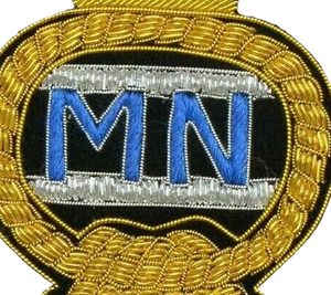 Diseña tus Propios Insignias de Moda de Lujo - Insignias Bordadas a Mano con Hilo Metálico, Ecológicas y Personalizables - Product Image 5