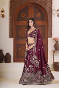 Nouvelle collection : Ensemble Lehenga Choli pour femme, idéal pour mariage et festival Diwali, avec broderie Zari et sequins, et dupatta en tulle papillon, fabriqué à partir de matériaux recyclés. - Product Image 6