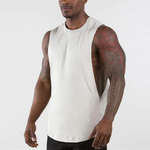 Débardeur Homme de Qualité Supérieure Personnalisable avec Logo Style Estival Décontracté Blanc et Noir avec Boutons Décoratifs - Product Image 2